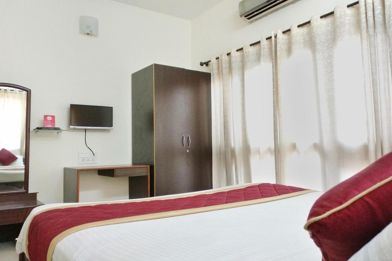 Super Oyo Capital O Premium Hotel Victoria Heights Near Sri Someshwara Swami Temple Bangalore Exterior photo